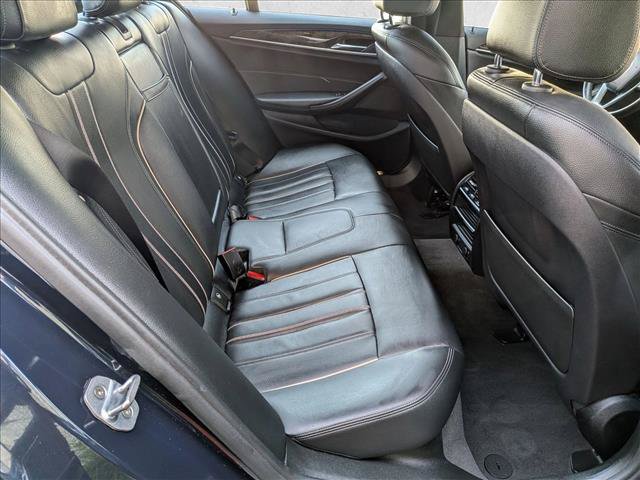 Used 2018 BMW 530e w/ Premium Package 2 RWD image 19