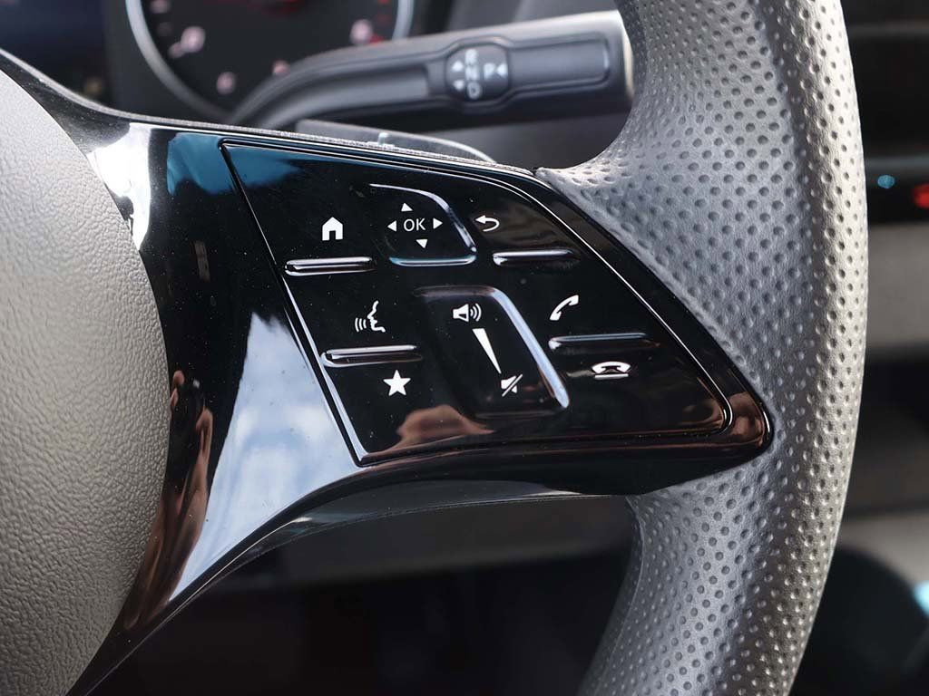 Used 2025 Mercedes-Benz Sprinter 3500 image 31