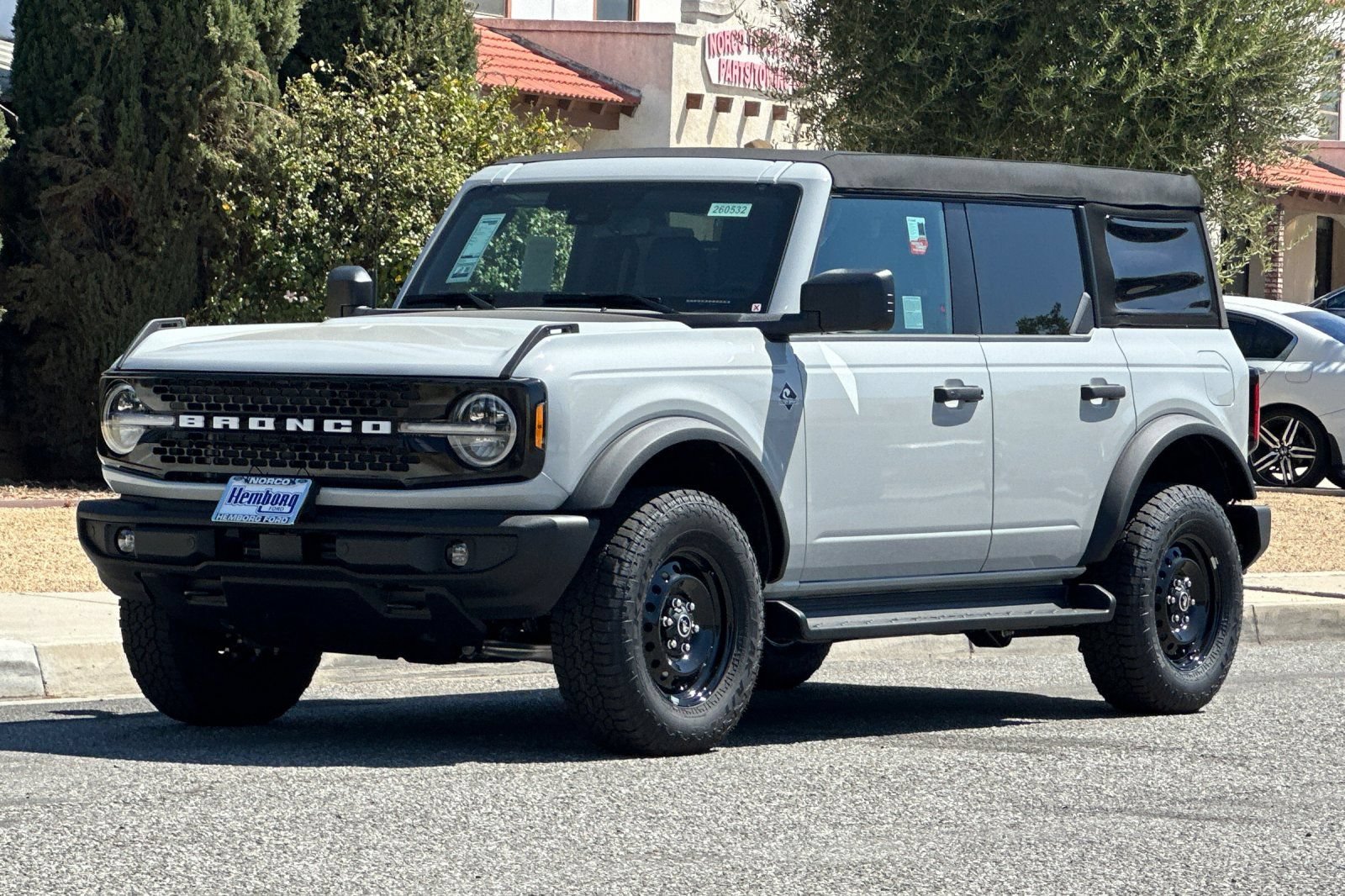 New 2026 Ford Bronco Outer Banks AWD/4WD image 8
