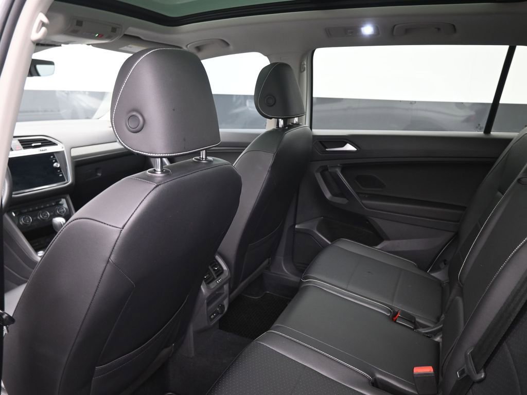 Used 2021 Volkswagen Tiguan SEL image 23
