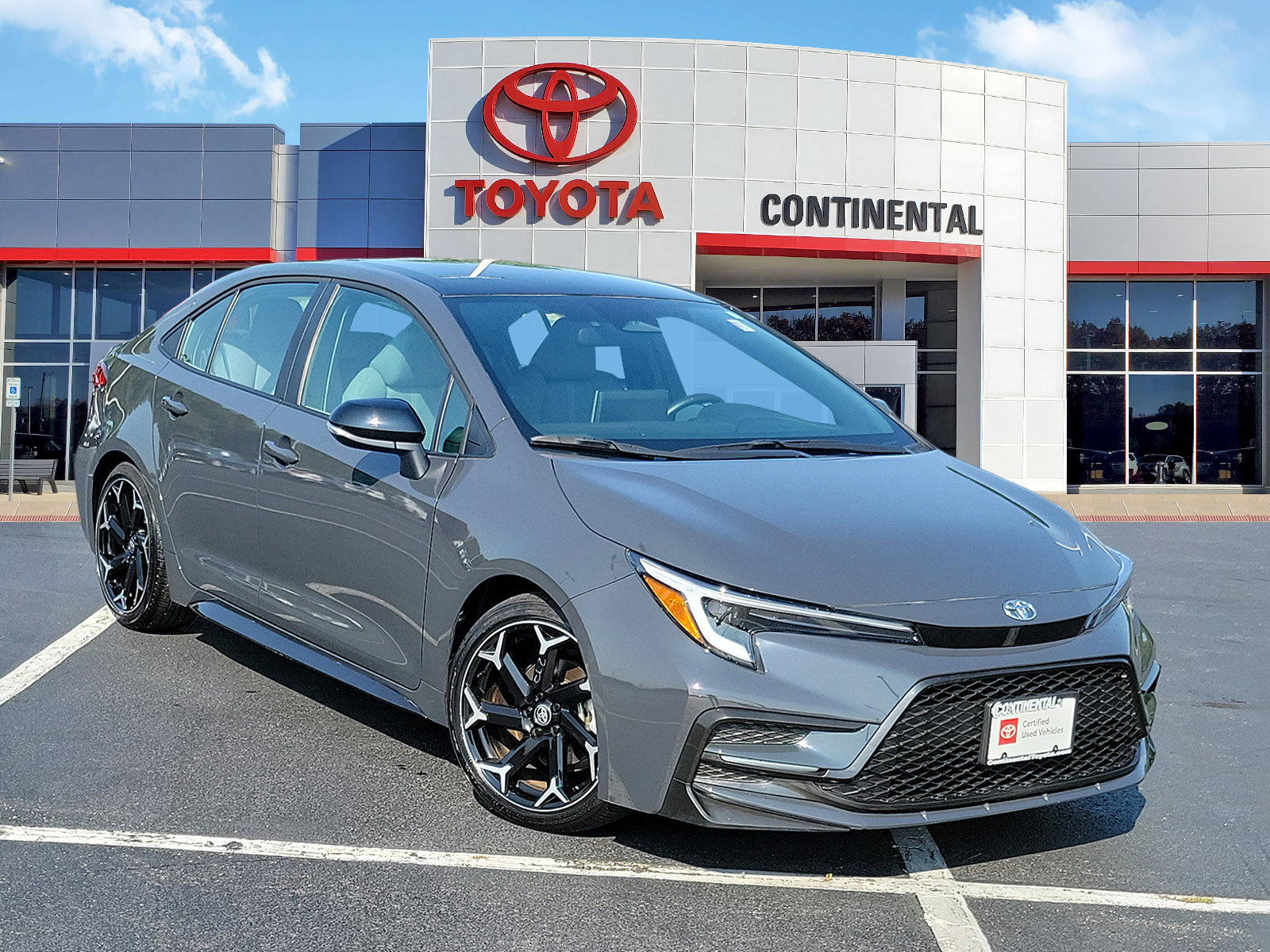 Used 2025 Toyota Corolla FX w/ Convenience Package FWD image 2