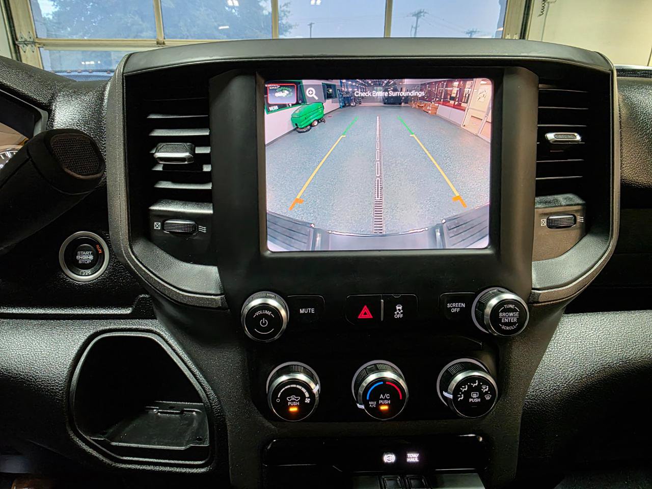 Used 2022 RAM 2500 Tradesman AWD/4WD image 30