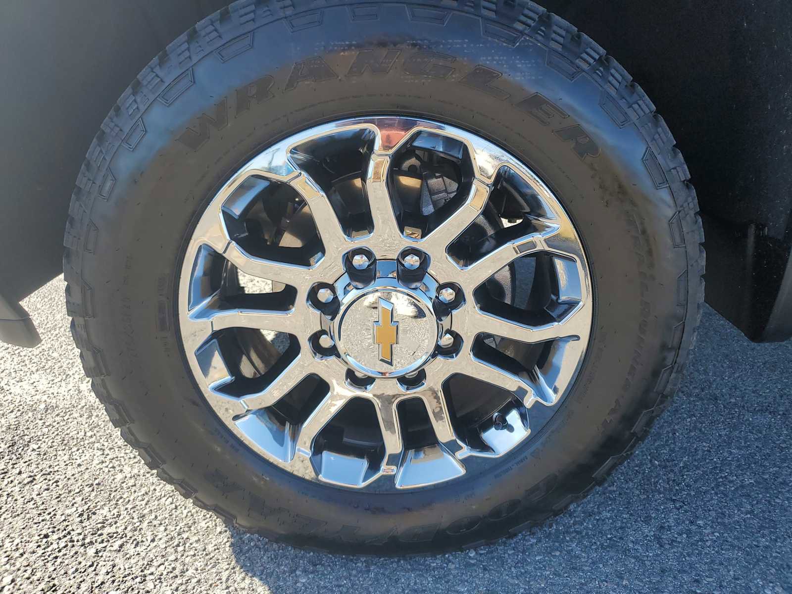 Certified 2026 Chevrolet Silverado 3500 LTZ w/ LTZ Premium Package image 10