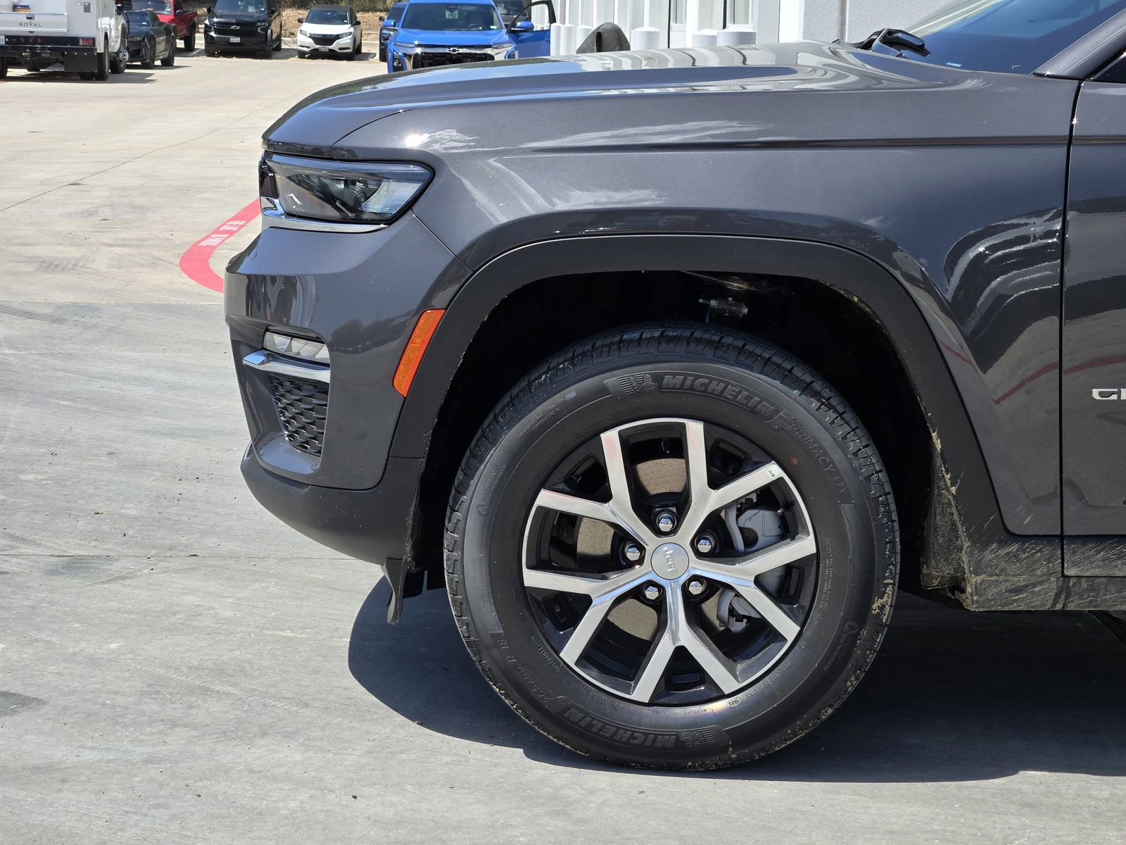 New 2025 Jeep Grand Cherokee Limited image 9