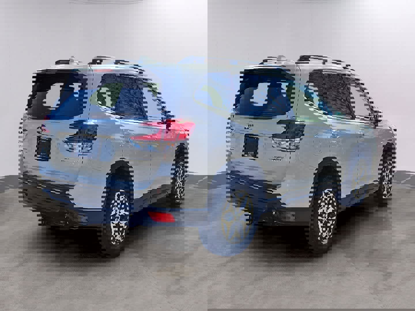 Used 2022 Subaru Forester Premium image 2