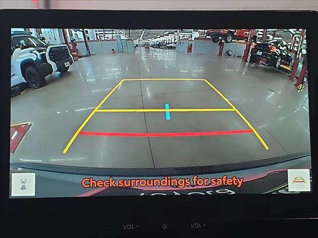 Used 2026 Toyota Corolla Cross XLE w/ Convenience Package FWD image 14