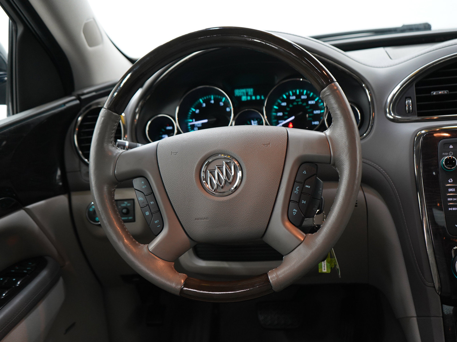 Used 2015 Buick Enclave Premium w/ Trailering Package AWD/4WD image 19