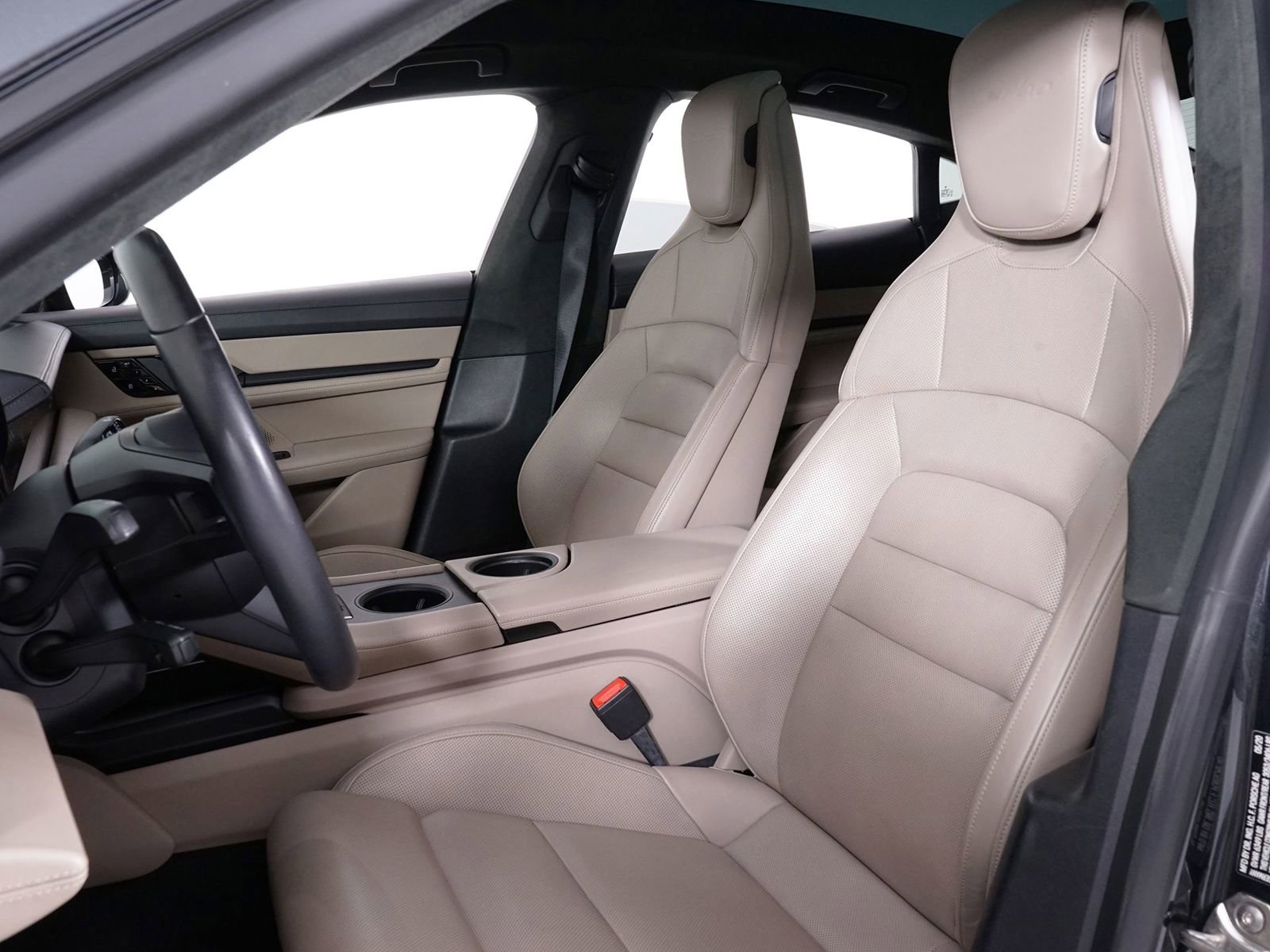 Used 2020 Porsche Taycan Turbo image 22