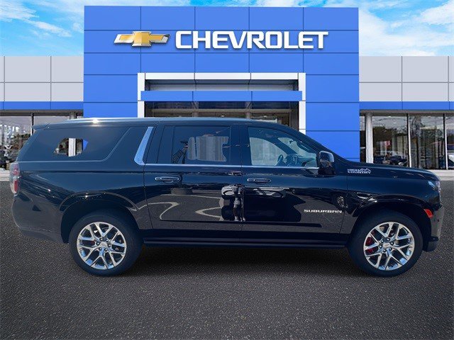 Certified 2024 Chevrolet Suburban High Country w/ Advanced Technology Package image 3