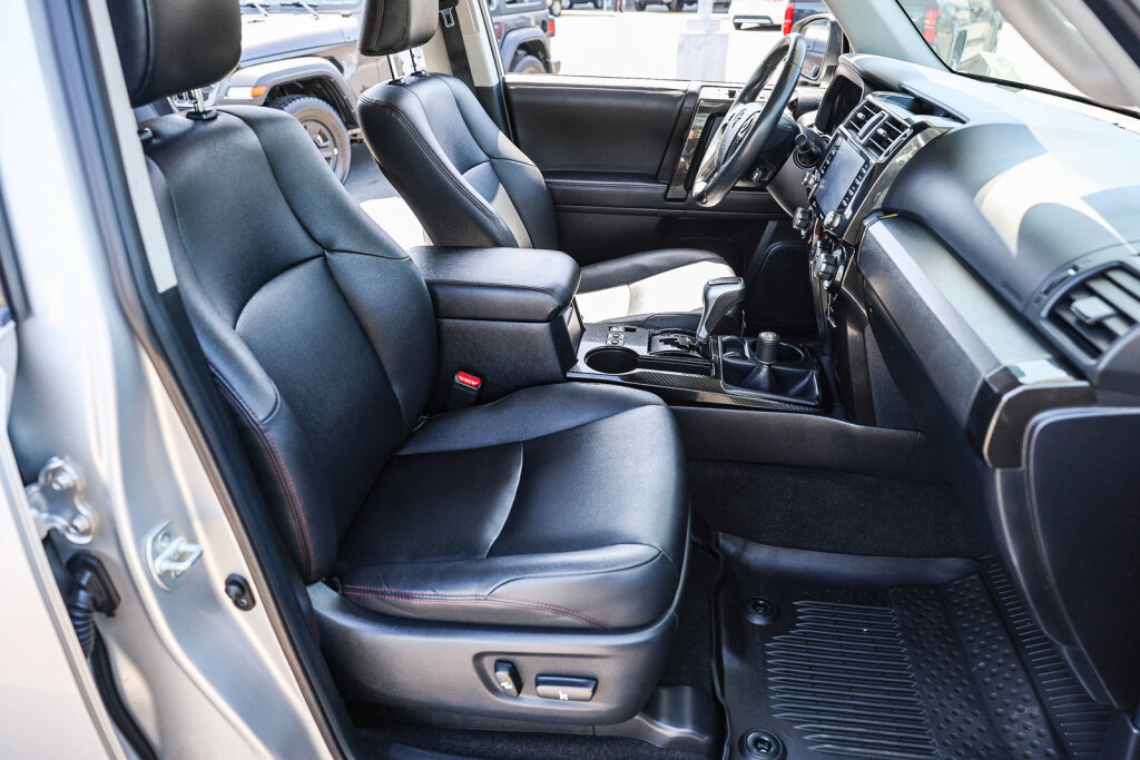 Certified 2020 Toyota 4Runner TRD Off-Road Premium w/ Moonroof Package AWD/4WD image 8