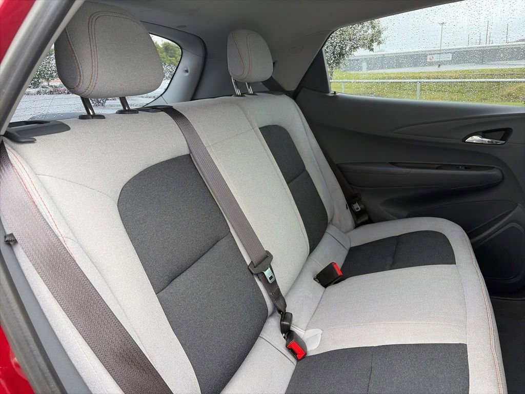 Used 2017 Chevrolet Bolt LT FWD image 32