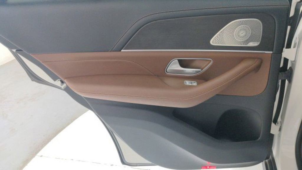 Used 2024 Mercedes-Benz GLE 350 4MATIC image 30