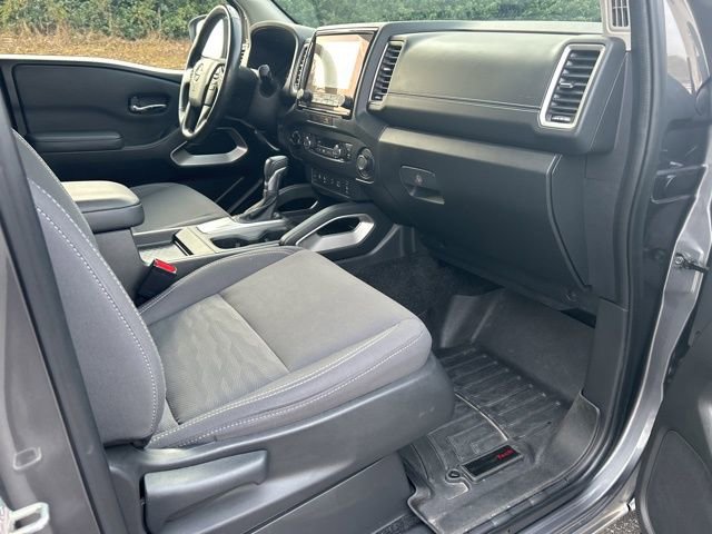 Used 2023 Nissan Frontier SV w/ SV Convenience Package image 40