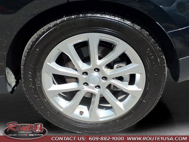 Used 2025 Land Rover Range Rover Sport SE AWD/4WD image 10