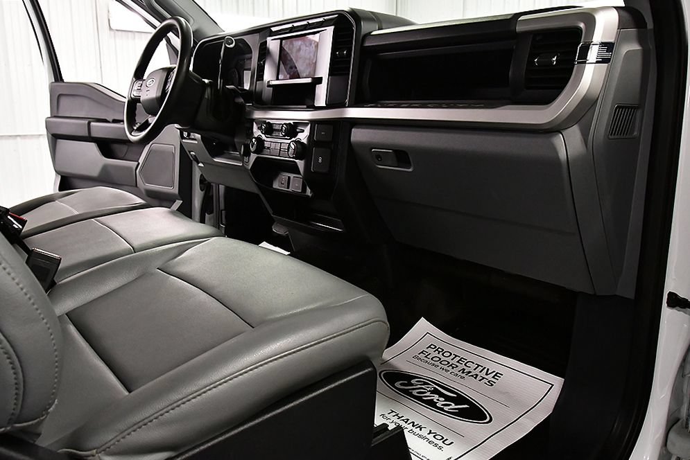 Used 2023 Ford F250 XL w/ XL Driver Assist Package AWD/4WD image 28