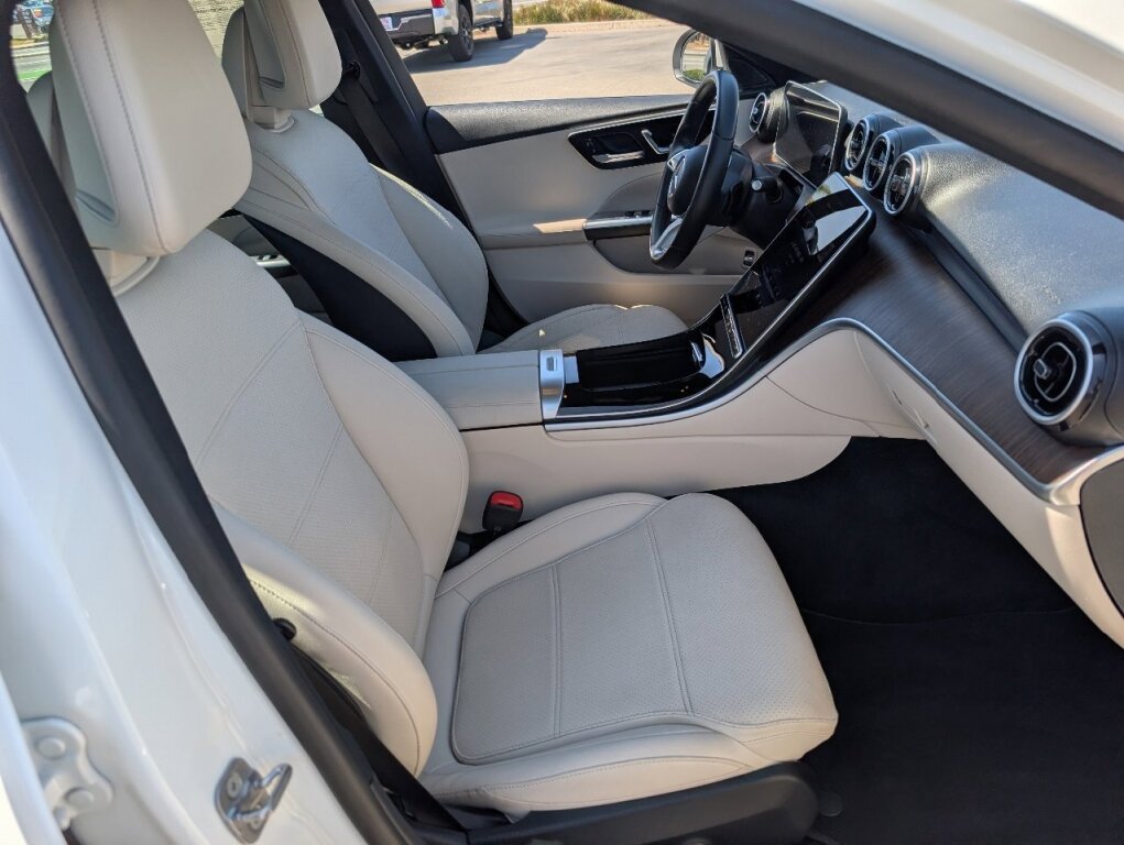 Used 2025 Mercedes-Benz C 300 4MATIC Sedan image 8