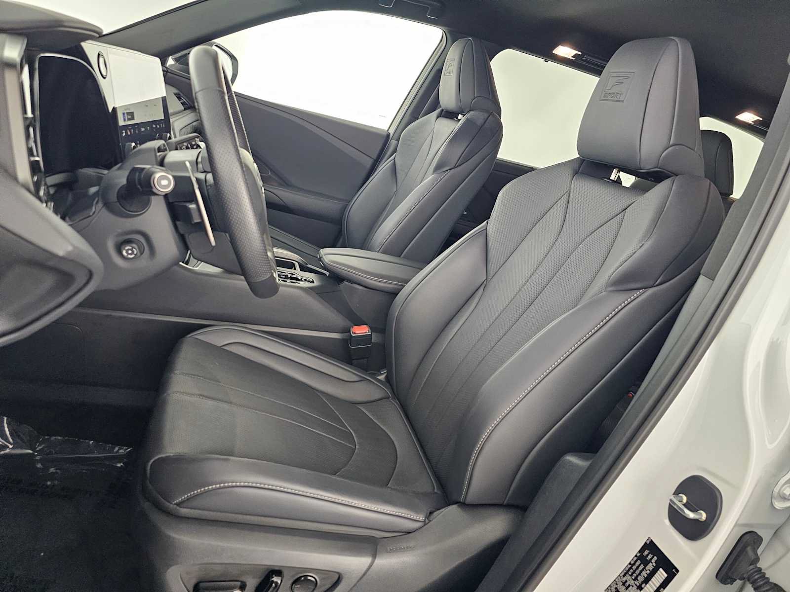 Certified 2025 Lexus TX 500h AWD w/ Technology Package image 22