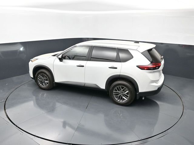 Certified 2025 Nissan Rogue S FWD image 15