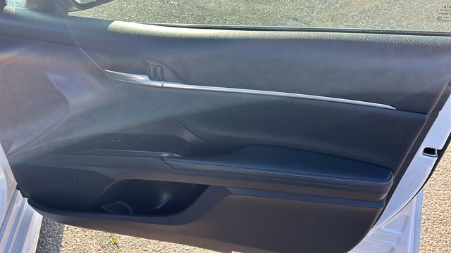 Used 2021 Toyota Camry XSE image 10
