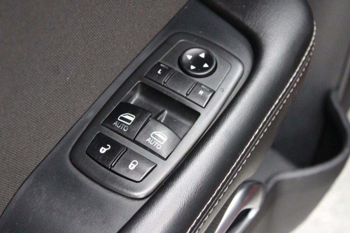 Used 2020 Dodge Challenger SXT image 14