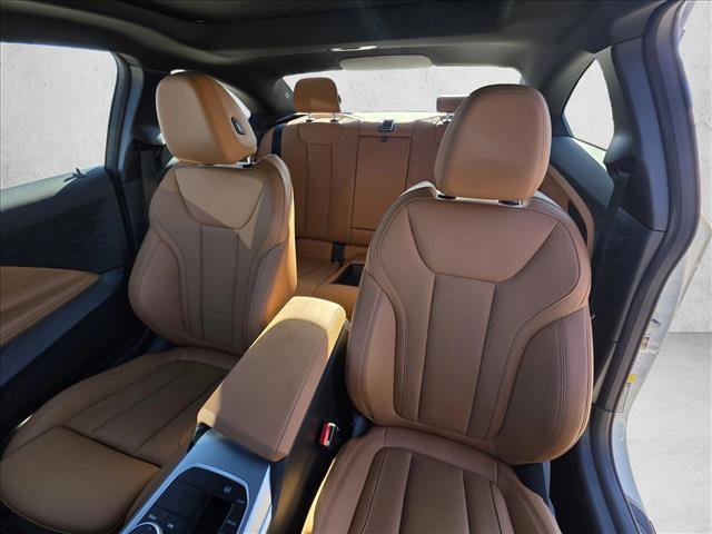 Used 2023 BMW 230i Coupe w/ Convenience Package image 15