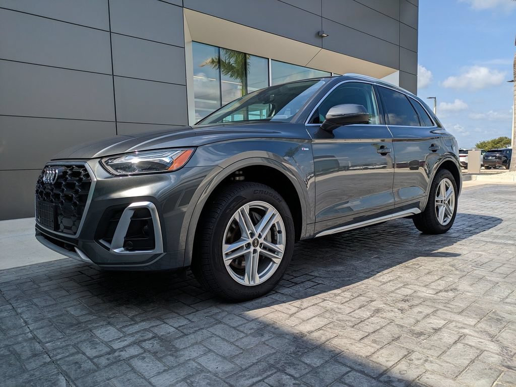 Used 2025 Audi Q5 e Premium Plus w/ Premium Plus Package AWD/4WD image 1