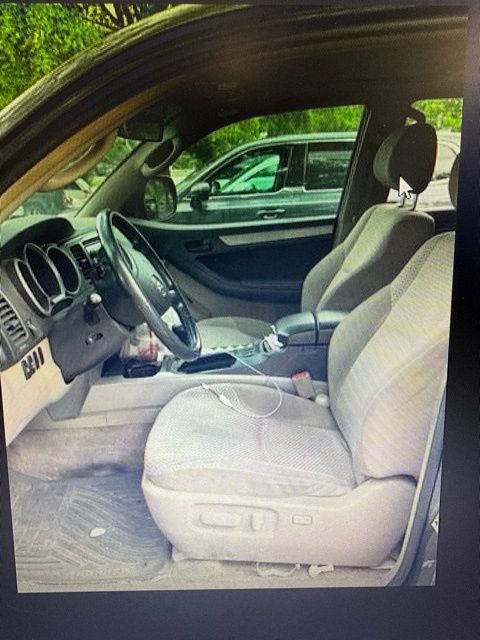 Used 2006 Toyota 4Runner SR5 AWD/4WD image 9