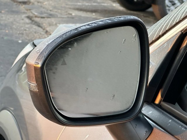 Used 2023 Nissan Rogue SV image 12