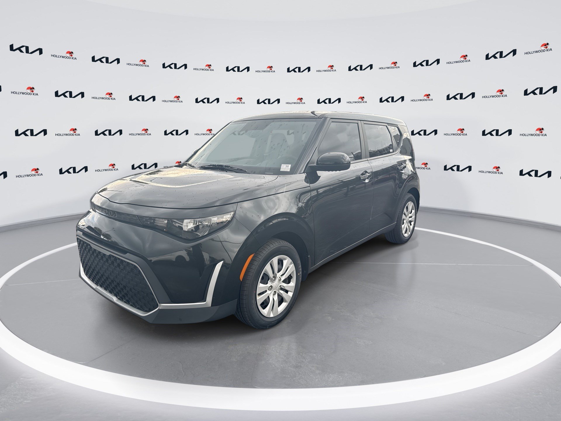 Used 2024 Kia Soul LX FWD image 4