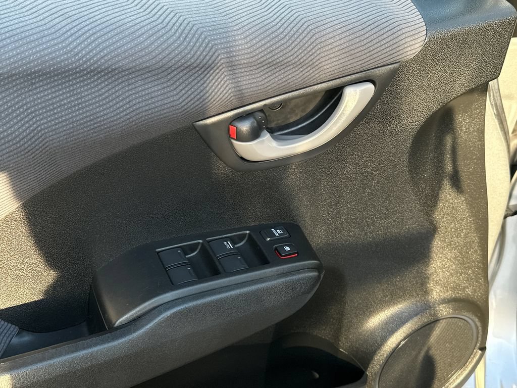 Used 2011 Honda Fit image 17