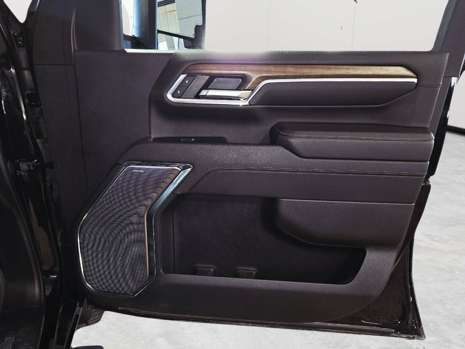 Used 2024 Chevrolet Silverado 3500 High Country w/ Technology Package AWD/4WD image 42