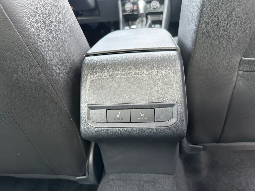 Used 2021 Volkswagen Jetta SEL Premium image 18