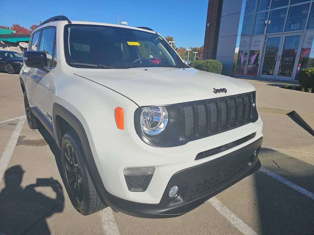 Certified 2023 Jeep Renegade Altitude w/ Convenience Group I AWD/4WD image 3
