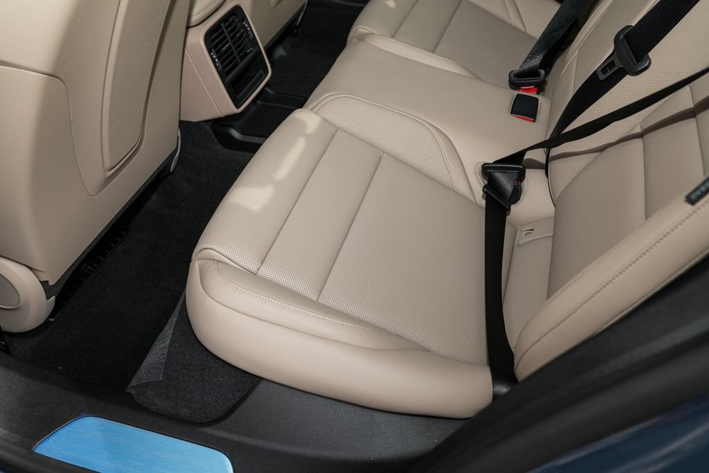 New 2026 Porsche Taycan AWD/4WD image 34
