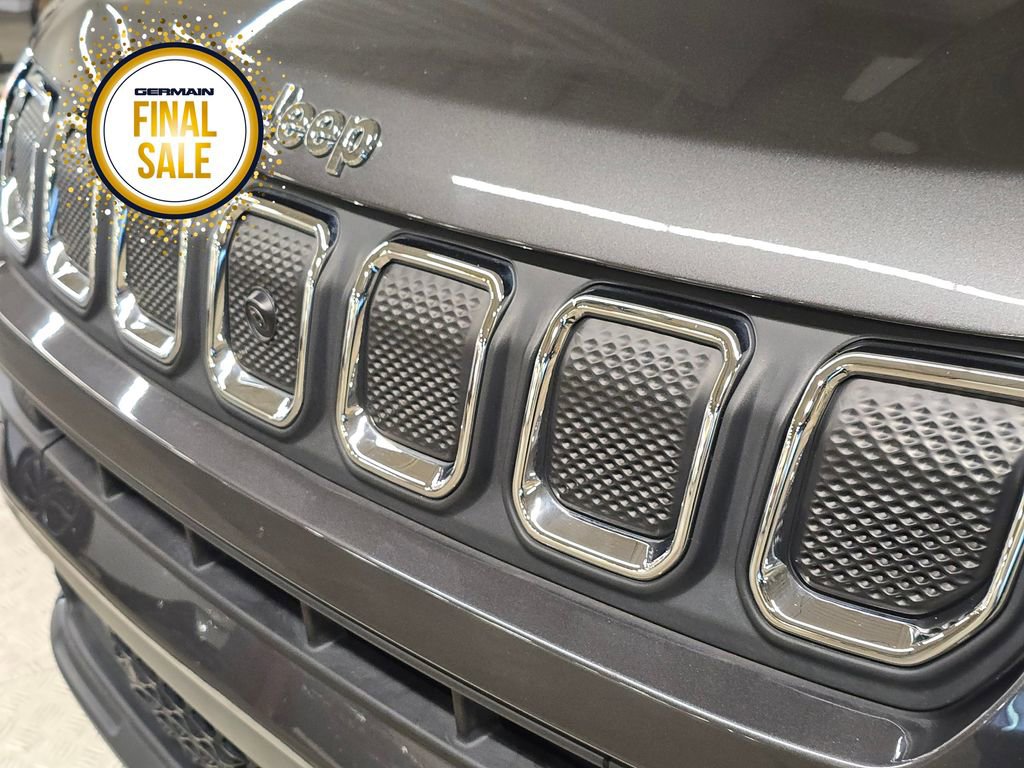 Used 2022 Jeep Compass Latitude w/ Convenience Group image 11