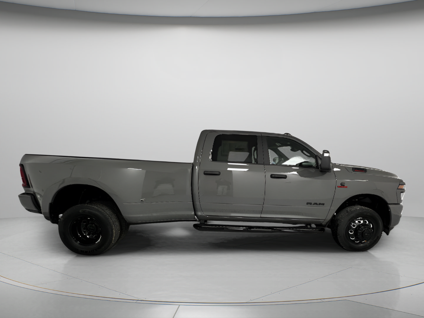 New 2027 RAM 3500 Big Horn AWD/4WD image 9