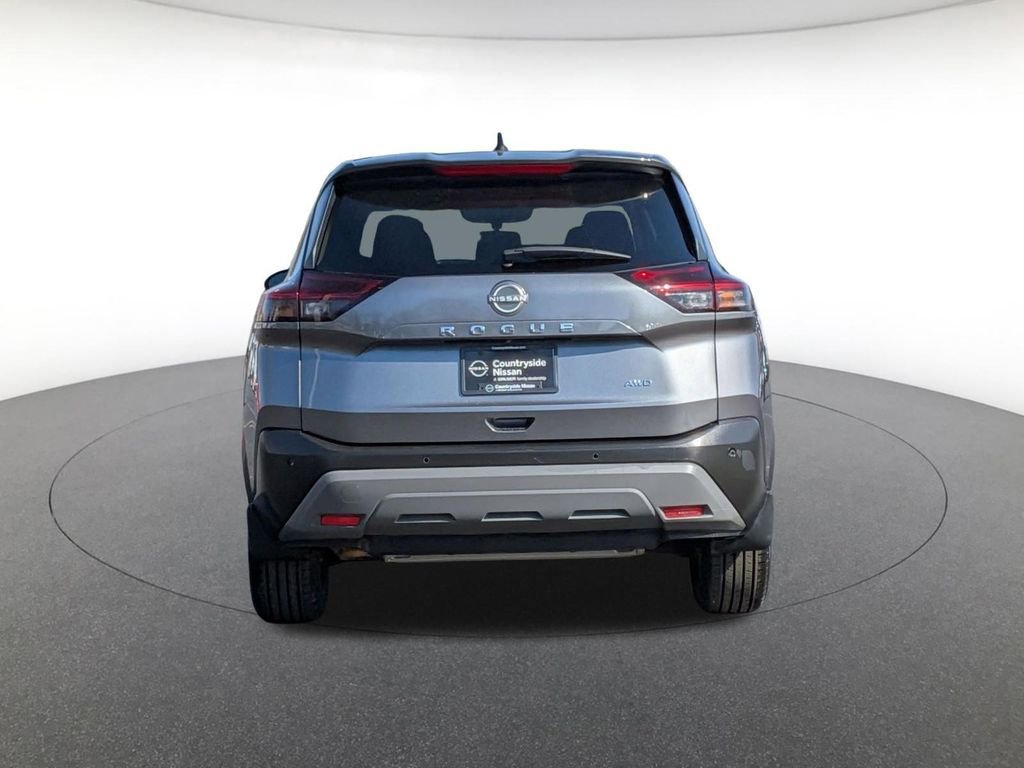 Used 2023 Nissan Rogue S image 6