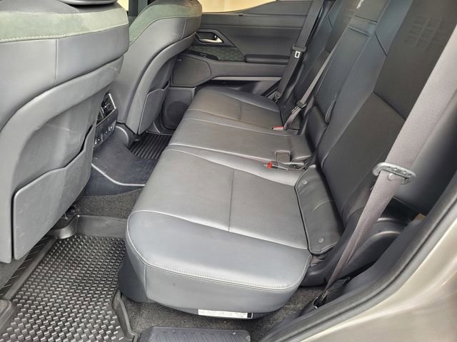 Used 2024 Lexus GX 550 image 18