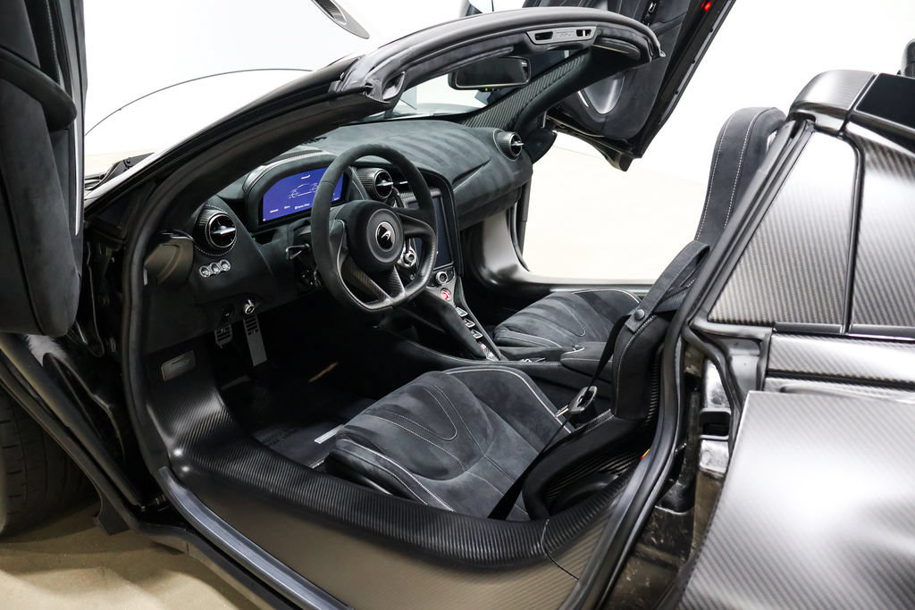 Used 2022 McLaren 765LT RWD image 56
