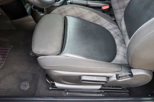 Used 2017 MINI Cooper S image 14