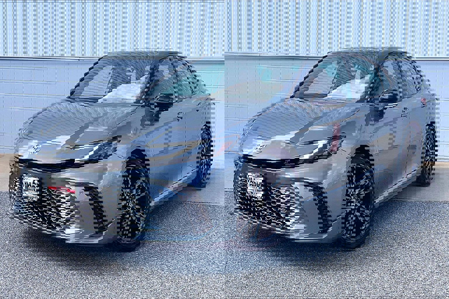 Used 2025 Toyota Camry XSE w/ Premium Plus Package image 2