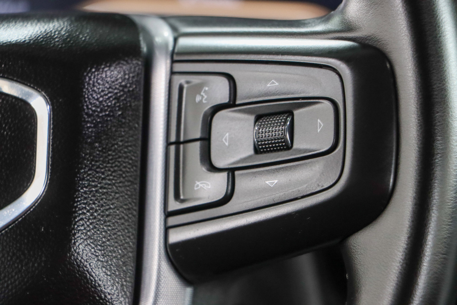 Used 2024 GMC Sierra 1500 Elevation image 16