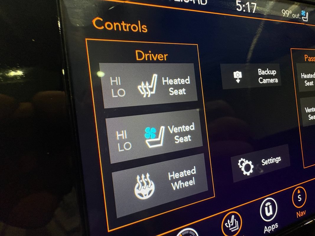 Used 2020 Jeep Grand Cherokee High Altitude AWD/4WD image 24