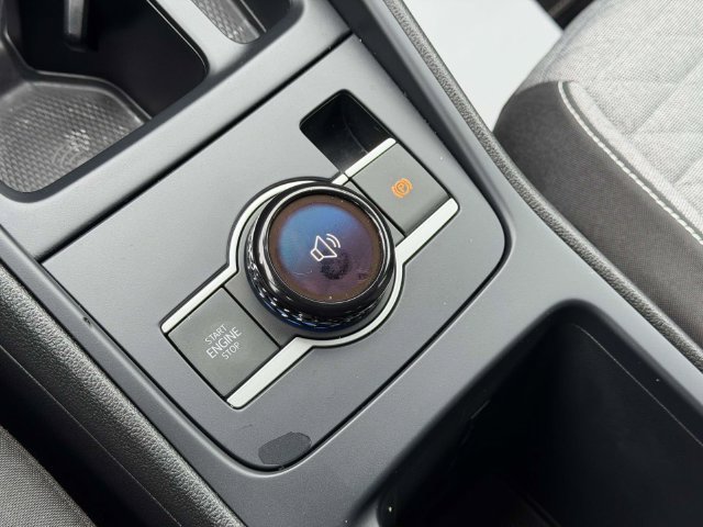 Used 2025 Volkswagen Tiguan S AWD/4WD image 25