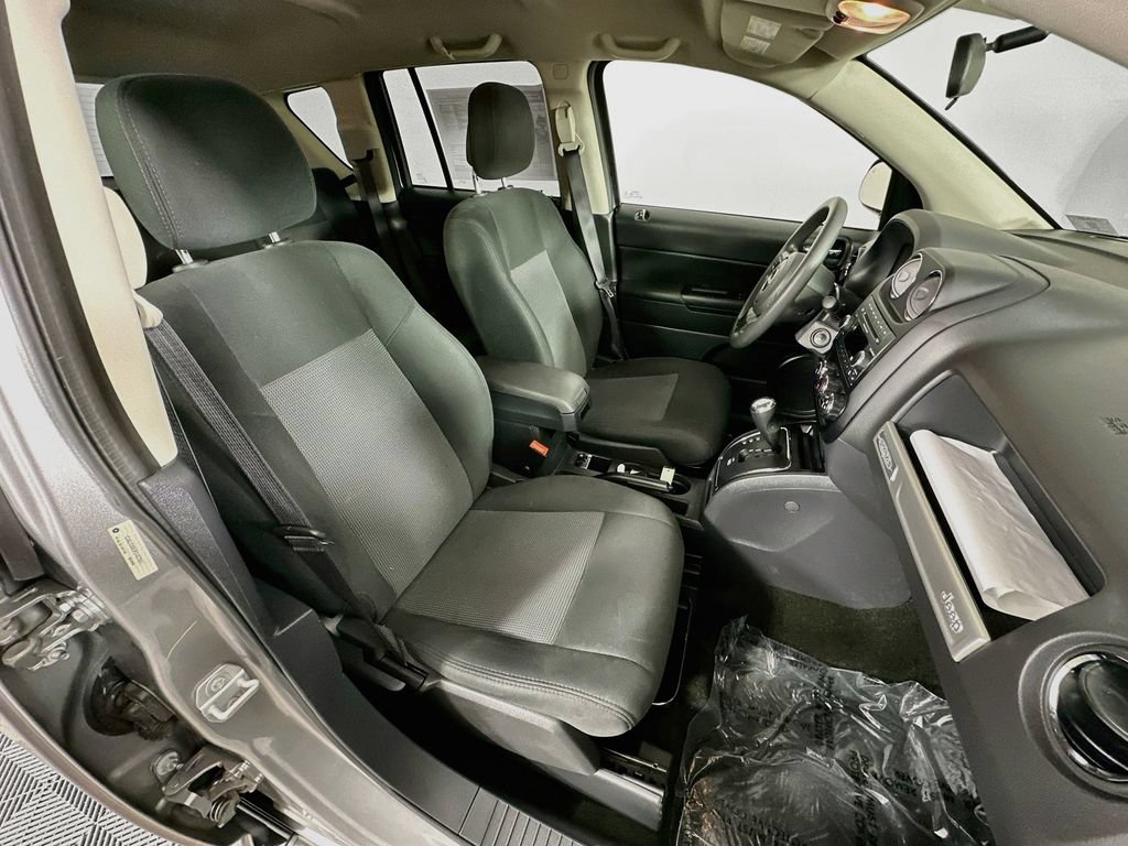 Used 2015 Jeep Compass Sport w/ Power Value Group AWD/4WD image 29