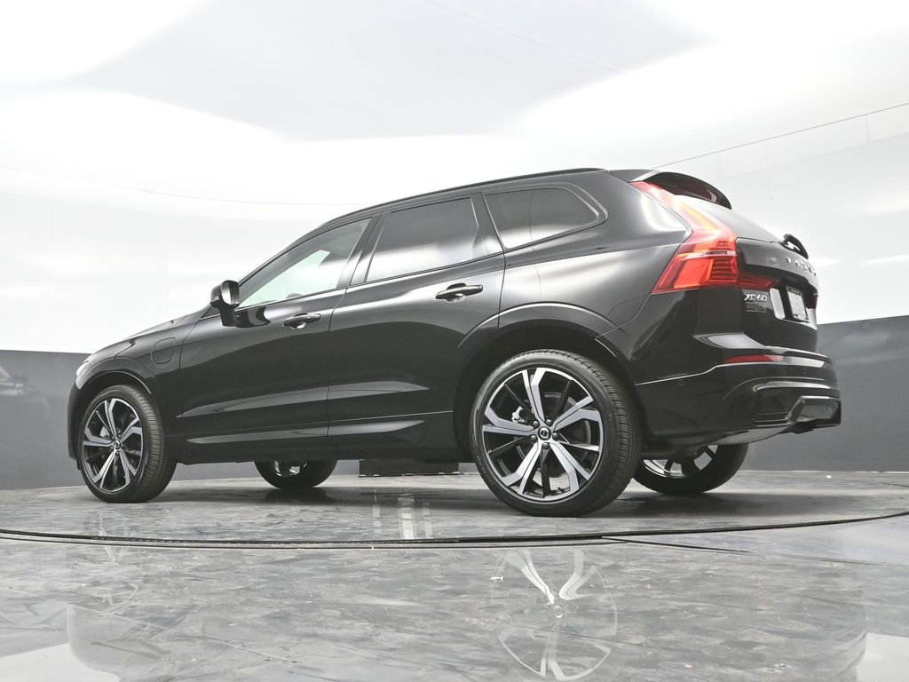 Used 2025 Volvo XC60 T8 Ultra w/ Protection Package Premier image 34