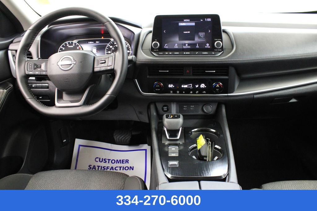 Certified 2025 Nissan Rogue SV image 8