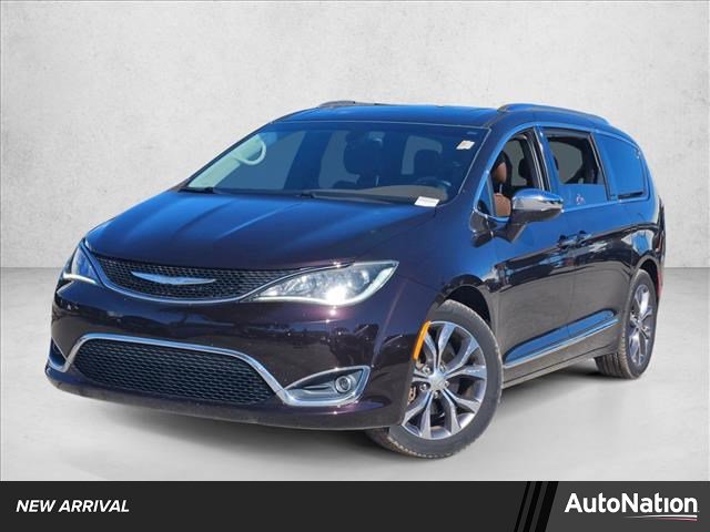 Used 2017 Chrysler Pacifica Limited w/ Tire & Wheel Group