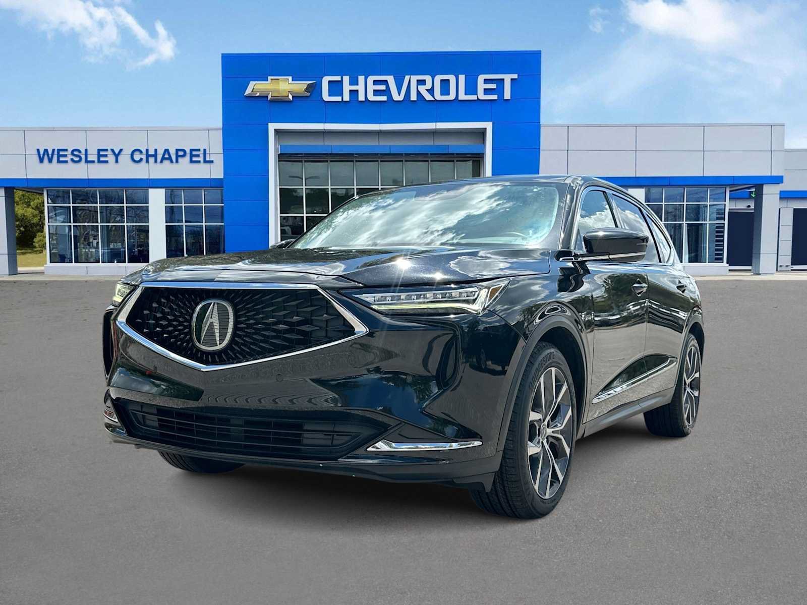 Used 2023 Acura MDX w/ Technology Package FWD image 1