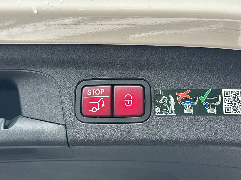 Certified 2022 Mercedes-Benz GLE 350 4MATIC w/ 3rd Row Seat Package image 34